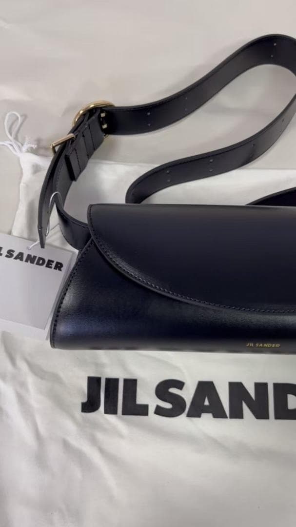 美品✨ブラックレザーショルダーバッグ