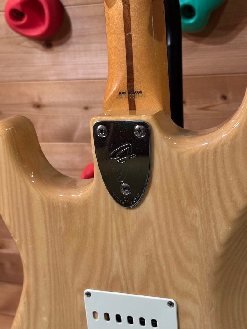 Fender japan Stratocaster 93年モデル　ST72