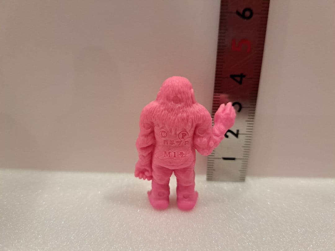 ガ*ビ様 「ウルトラQ」怪獣消しゴム「M１号」