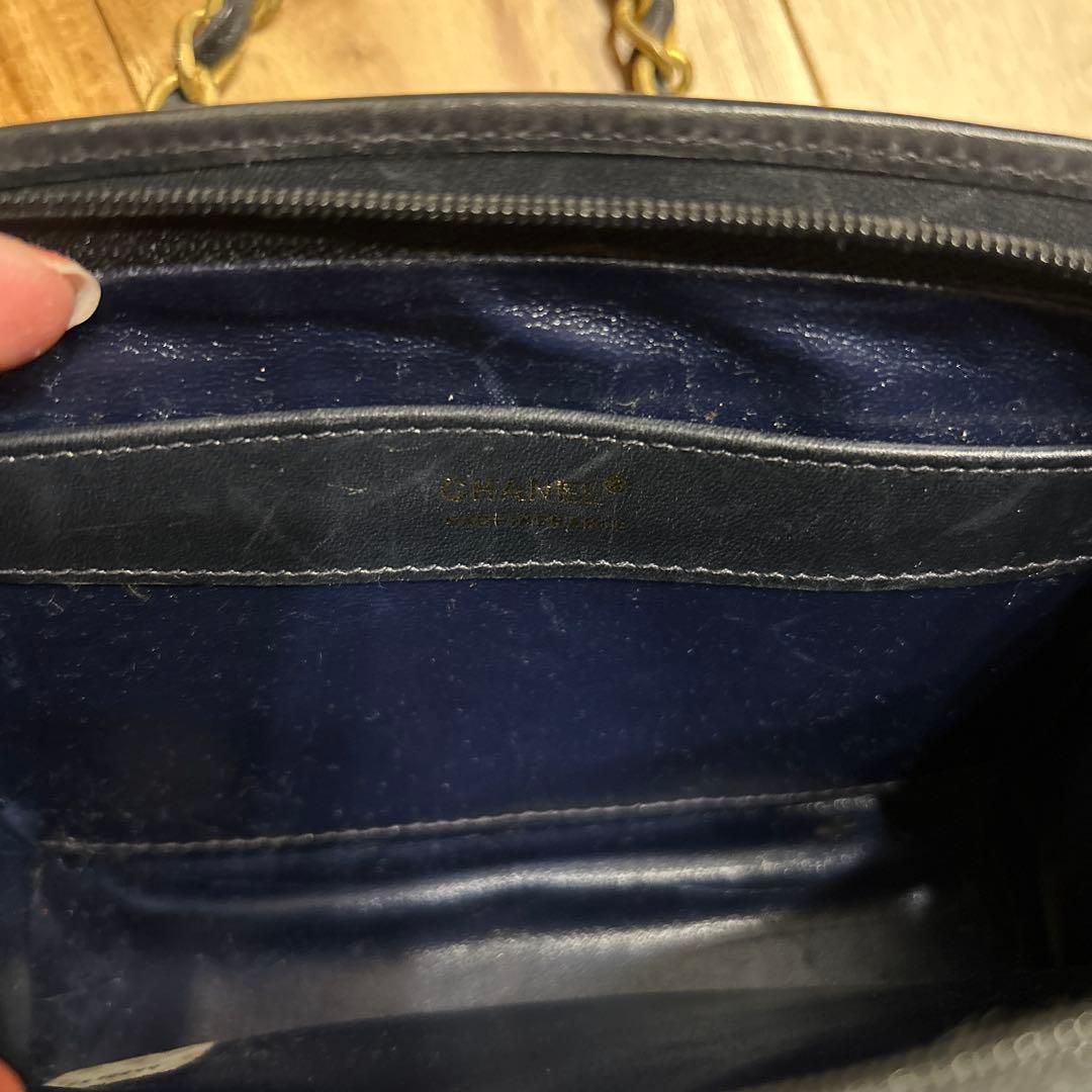 P*e様 シャネル　ポシェット　紺色
