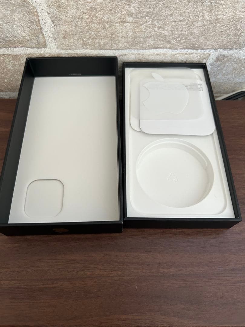 iPhone 12 pro シルバー 256 GB