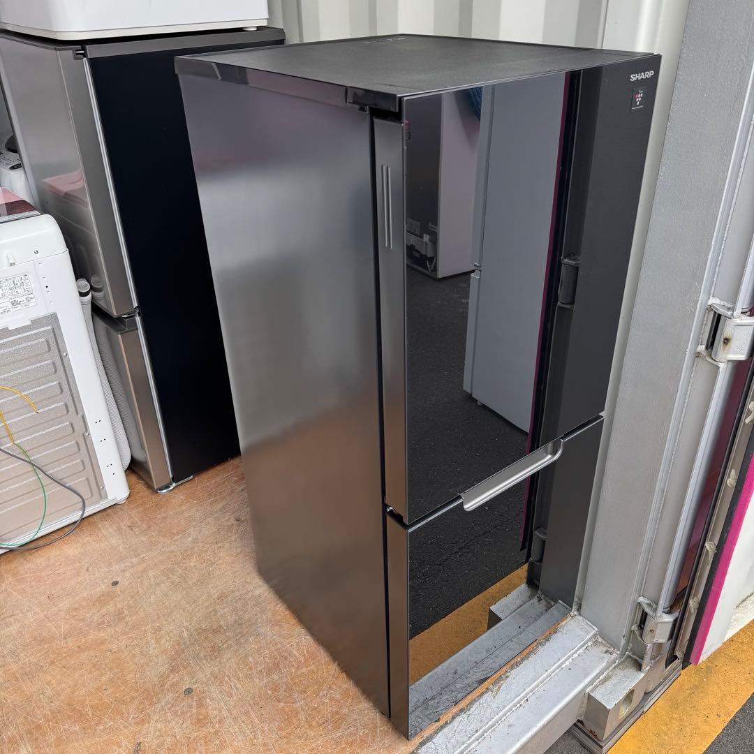 C7408★2023年製★ほぼ新品★シャープ冷蔵庫　右、左開き　黒ブラックガラス