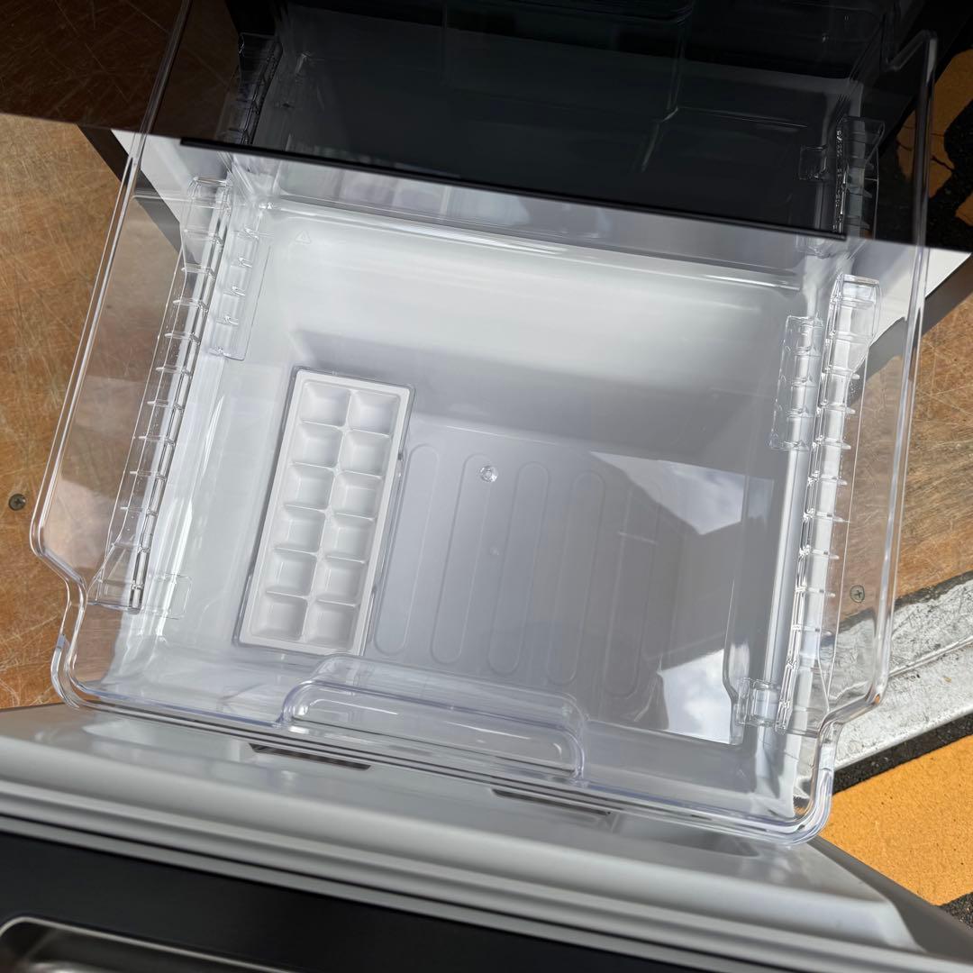 C7408★2023年製★ほぼ新品★シャープ冷蔵庫　右、左開き　黒ブラックガラス