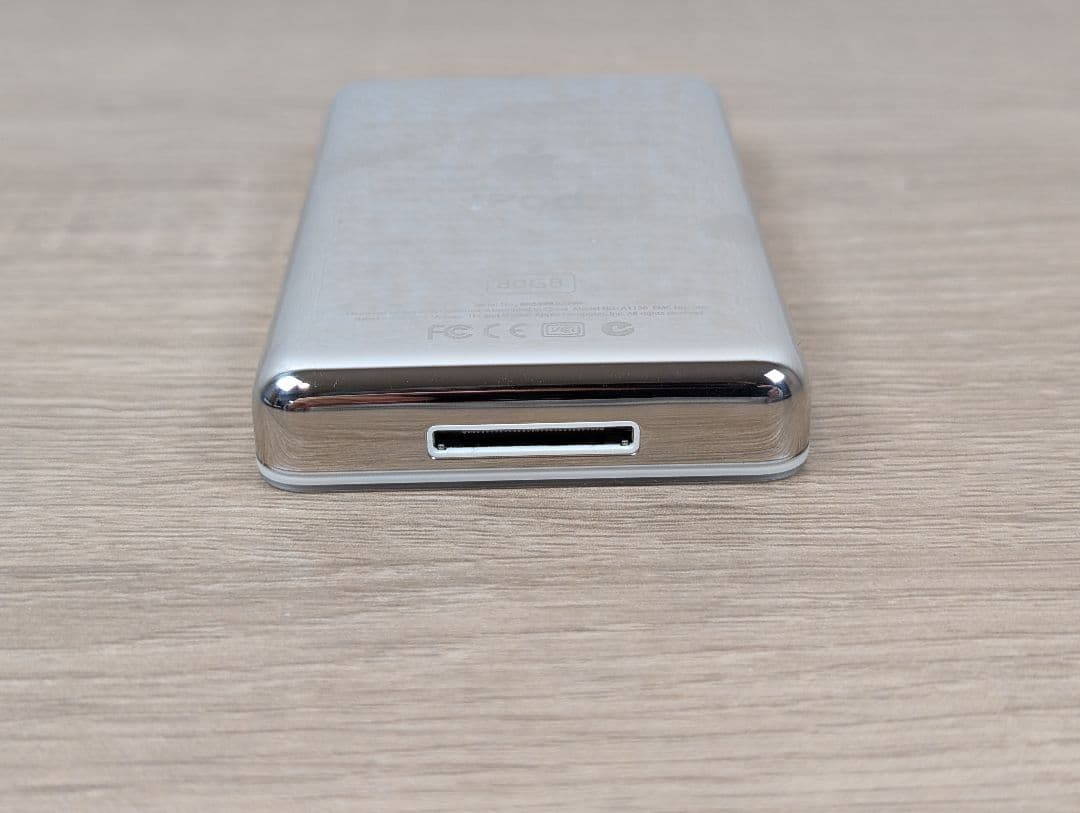 【完備品】Apple iPod Classic 80GB MA448J/A