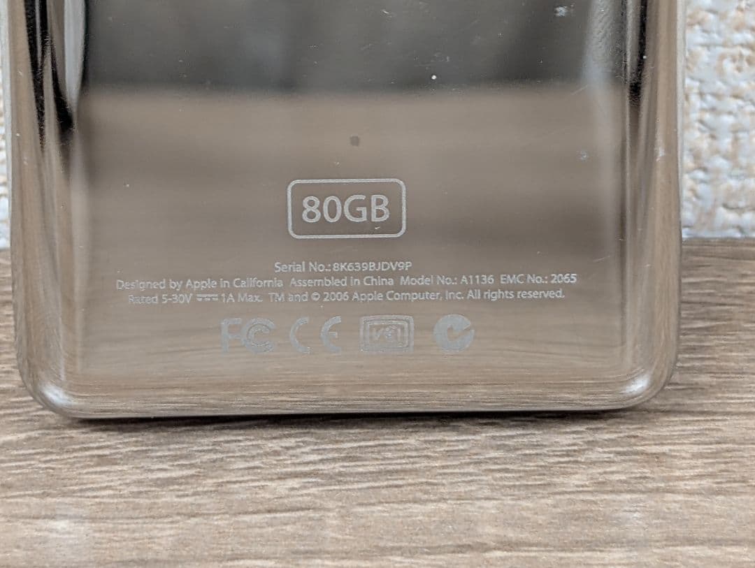 【完備品】Apple iPod Classic 80GB MA448J/A