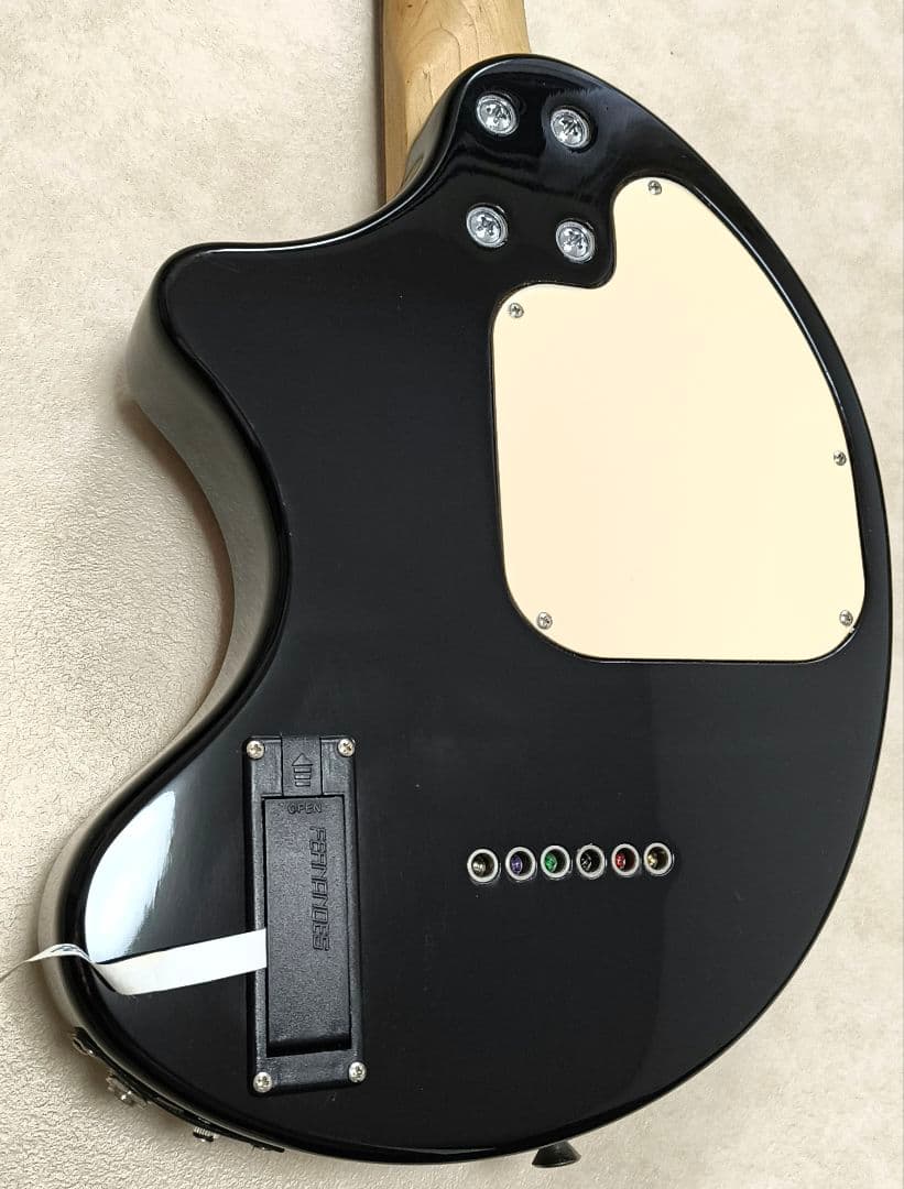 【超美品】ZO-3 ブラック アンプ内蔵ミニギター 専用ケース付き！！