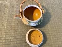 白菊文様京急須と湯のみセット ― 室町風意匠・静けさと調和を楽しむ茶器 ―