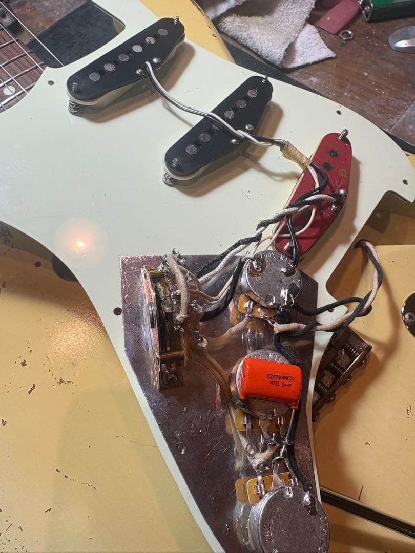 Component custom Stratocaster フルエイジド