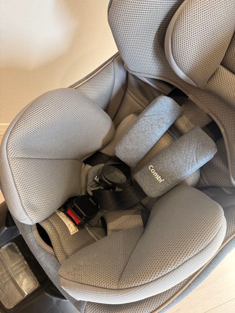 【美品】Combi チャイルドシート グレー　cg-uig