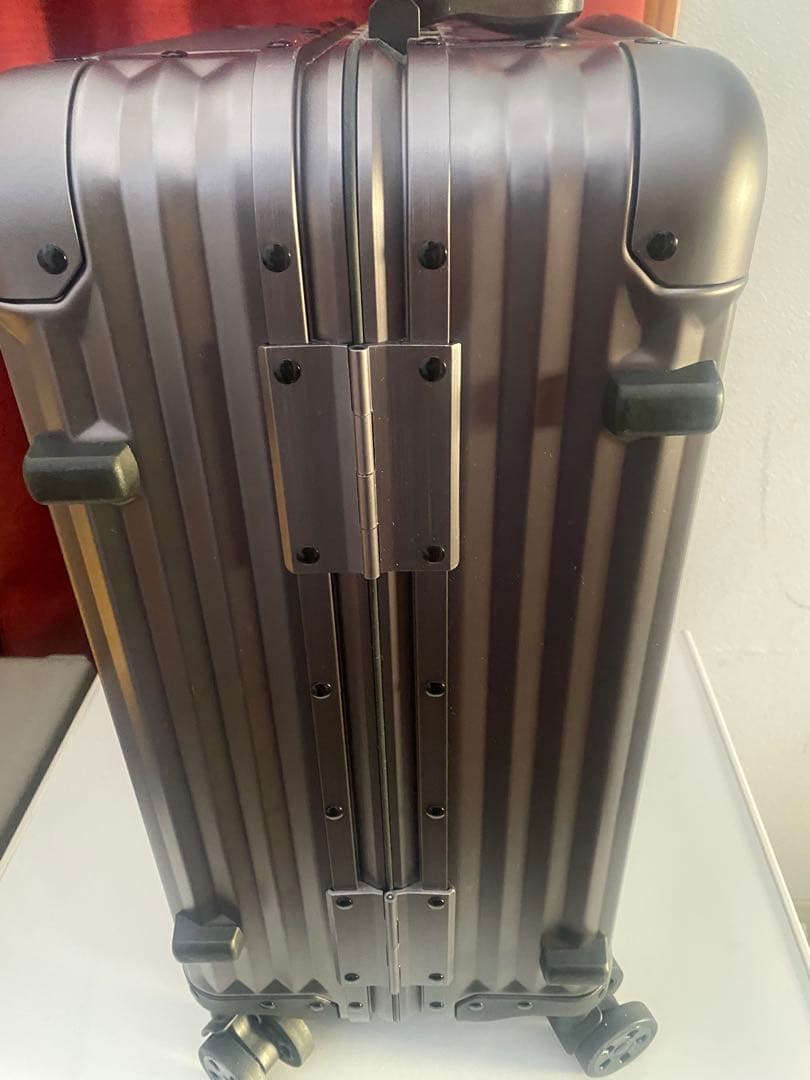 非売品 新品未使用AMG ダークグレー キャリーケース 33L