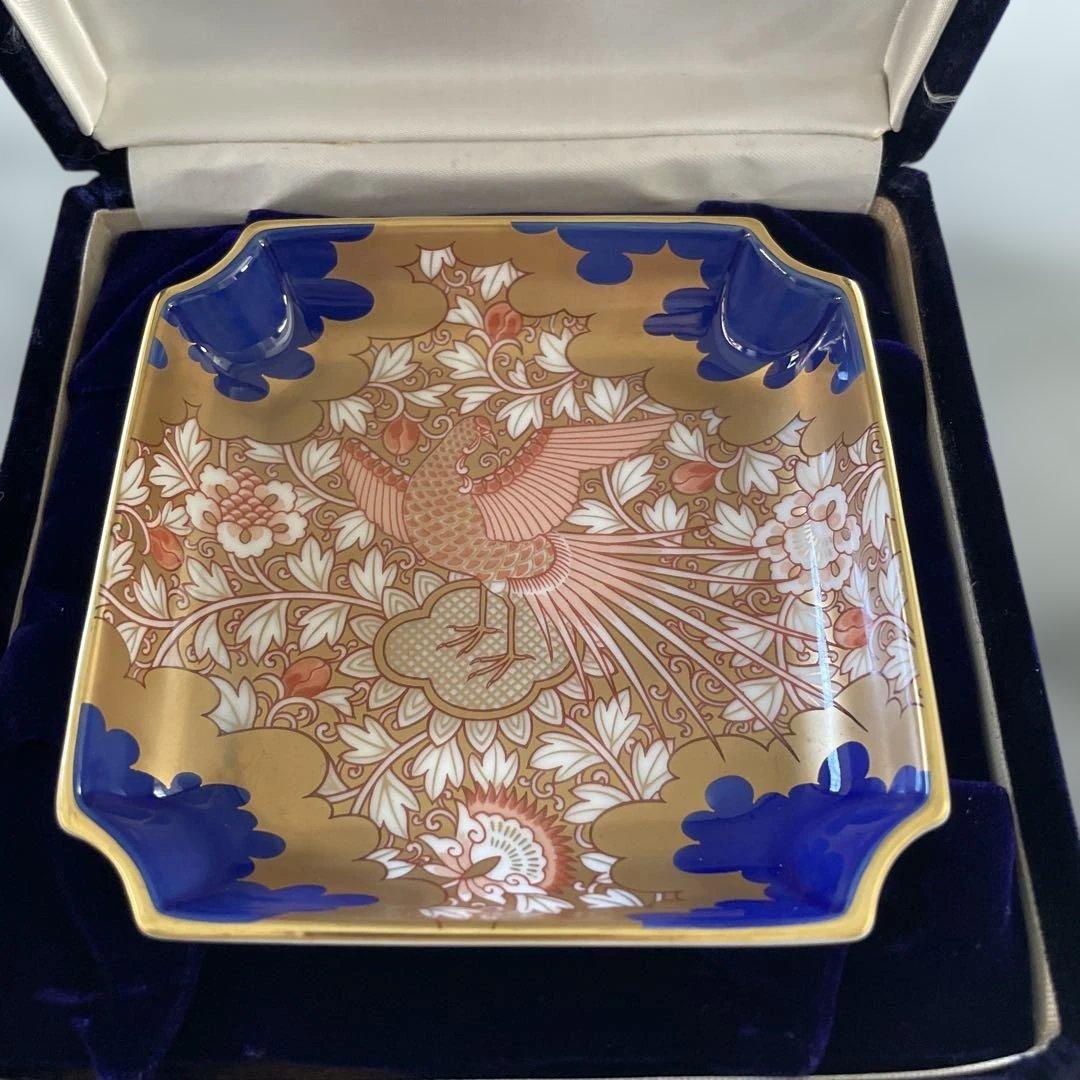 未使用　深川製磁　美術品 四角形の金色の皿