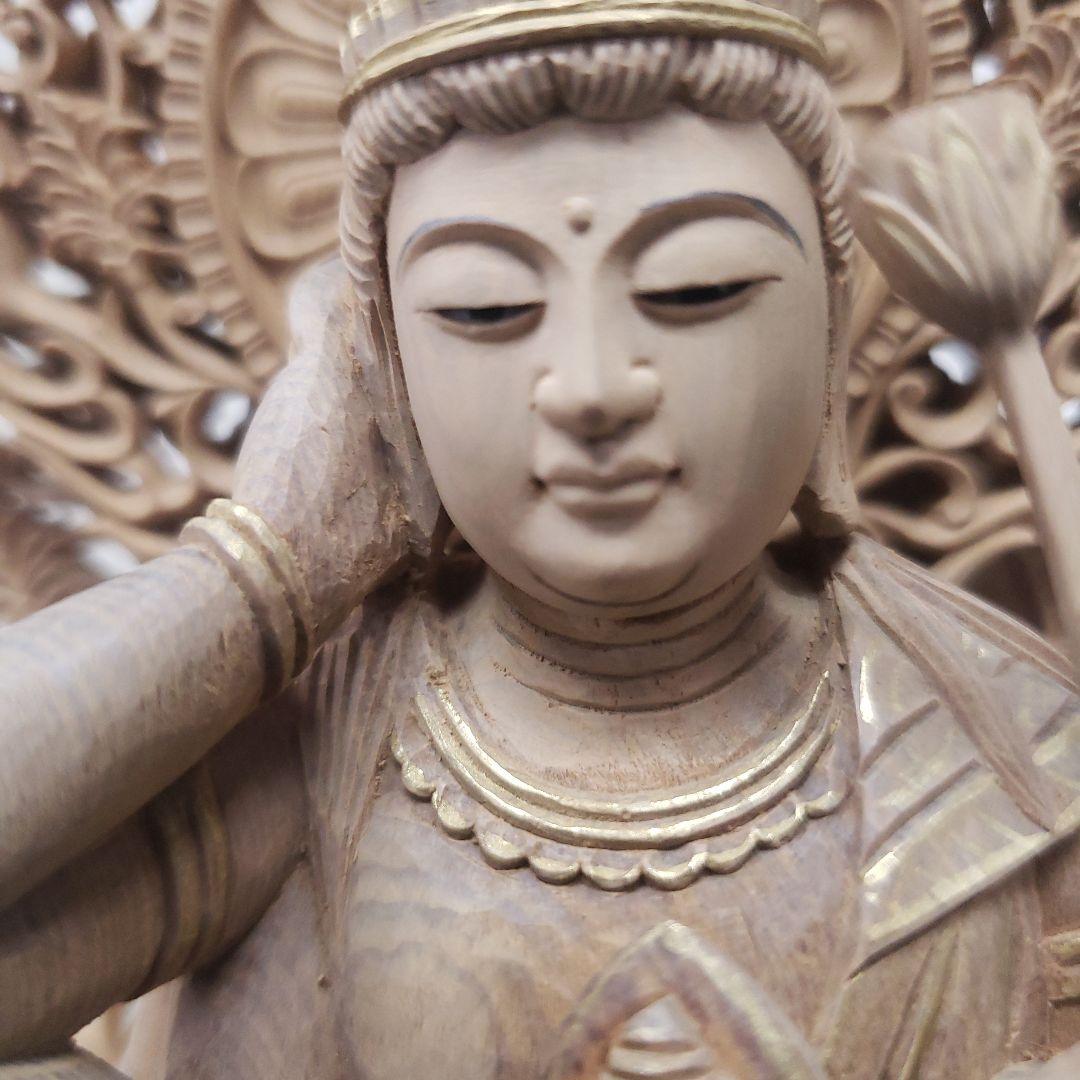 Ｂフライデー蔵出し特価香木 特上彫り如意輪観音菩薩像2.5寸眼入り 二重唐草光背