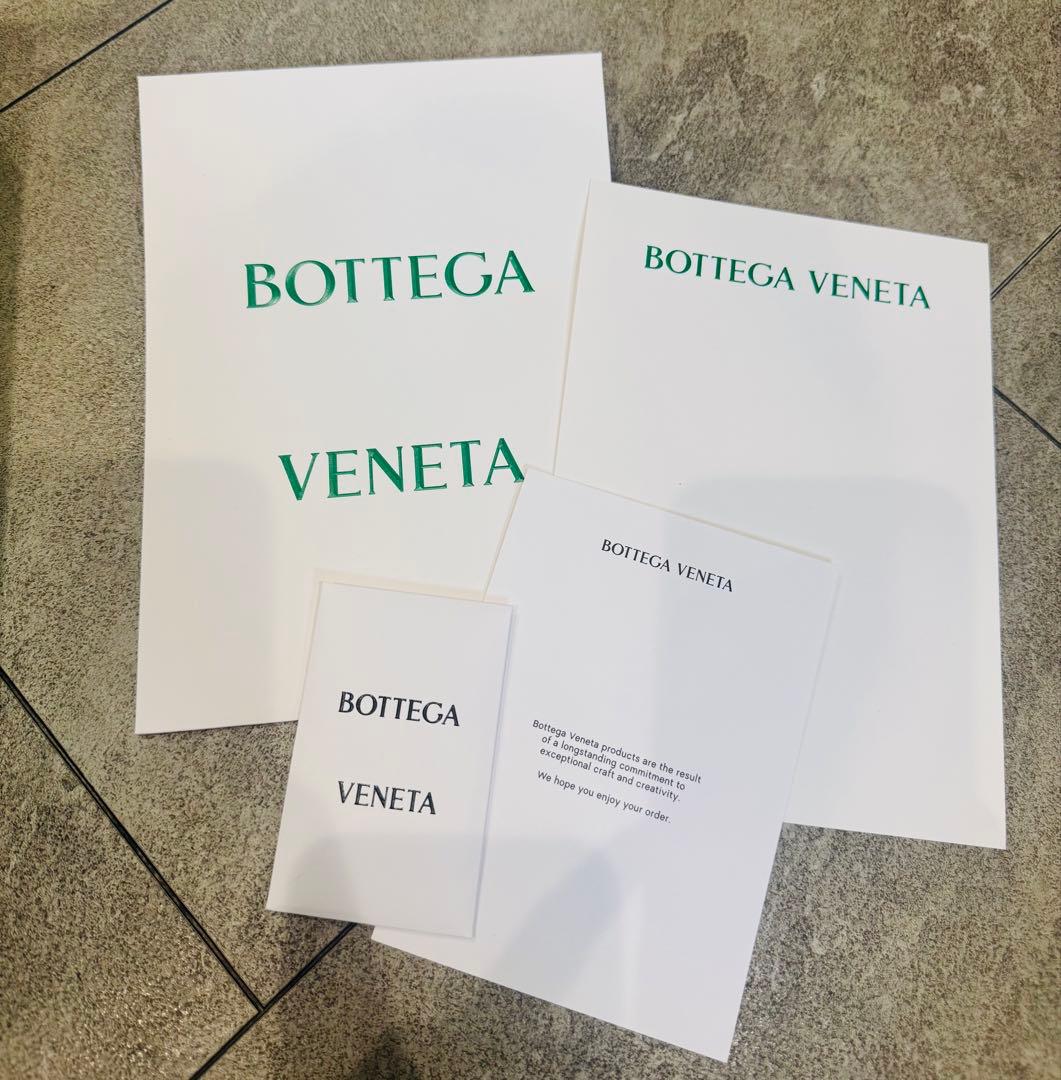 【レア商品！】ボッテガヴェネタ iPhoneケース 15promax ラピリ
