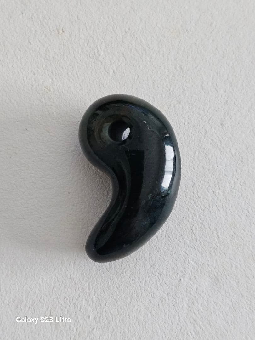 出雲瑪瑙　碧玉勾玉２６mm　伝統工芸士作品 碧玉証明書付き