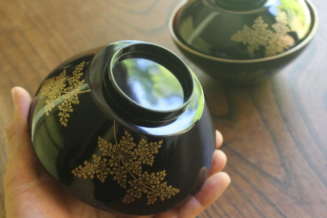 時代逸品！時代内朱金縁黒漆に優美な羊歯蒔絵の映えるお椀2点（検輪島塗蒔絵椀雑煮椀