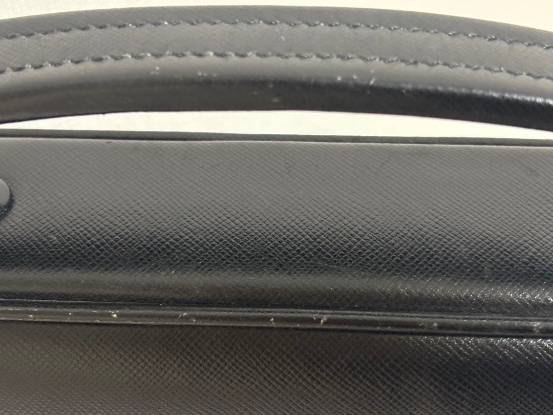 【鍵付き南京錠】PRADA ビジネスバッグ 三角ロゴ サフィアーノレザー メンズ