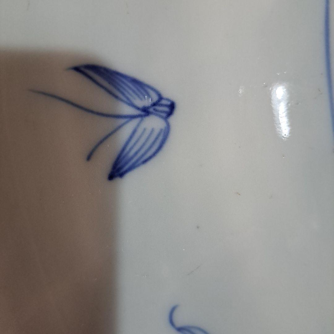 お値下げ中　　江戸中期　輪花線描　唐草牡丹図　染付青磁　完品皿