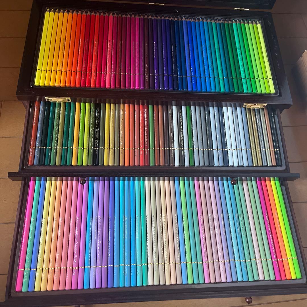 【即決価格10/24まで】ホルベイン色鉛筆150色セット　木箱入り　殆ど新品