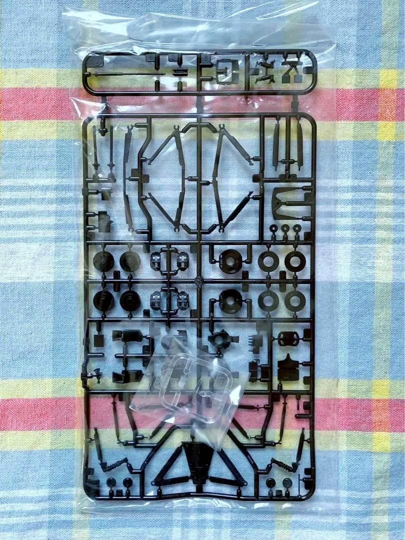 絶版 タミヤ 1/20 ウィリアムズBMW FW24 フルビュー カウル状態良好