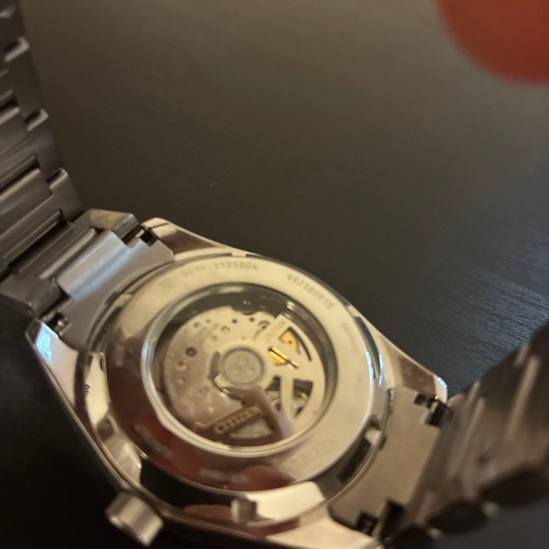 CITIZEN 自動巻き時計 ブラックダイヤル（NB1050）