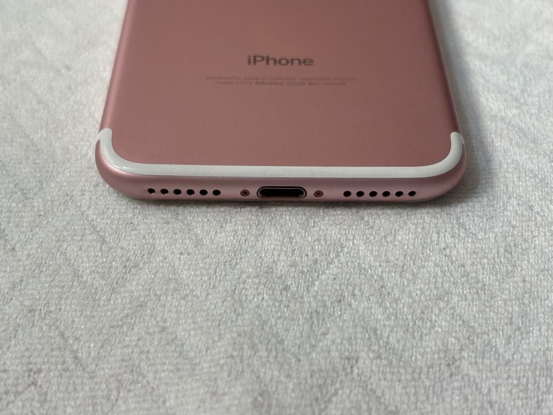 Apple iPhone 7 32GB ローズゴールド 美品 バッテリー100%