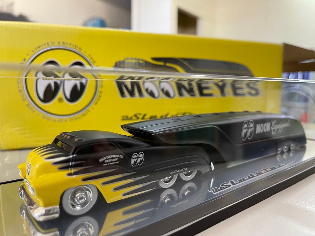 【値下げ】ムーンアイズ　ミニカー　トレーラー