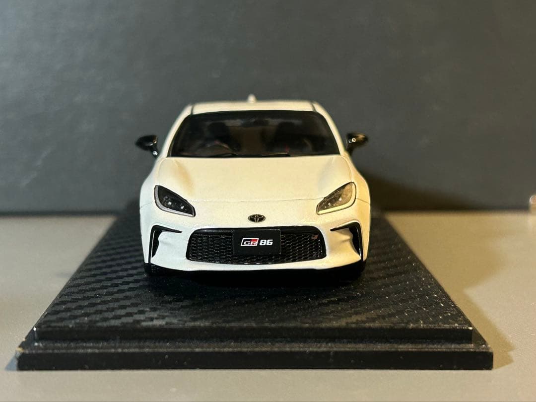 【GR公式品】1/43 Spark トヨタ GR86 クリスタルホワイトパール