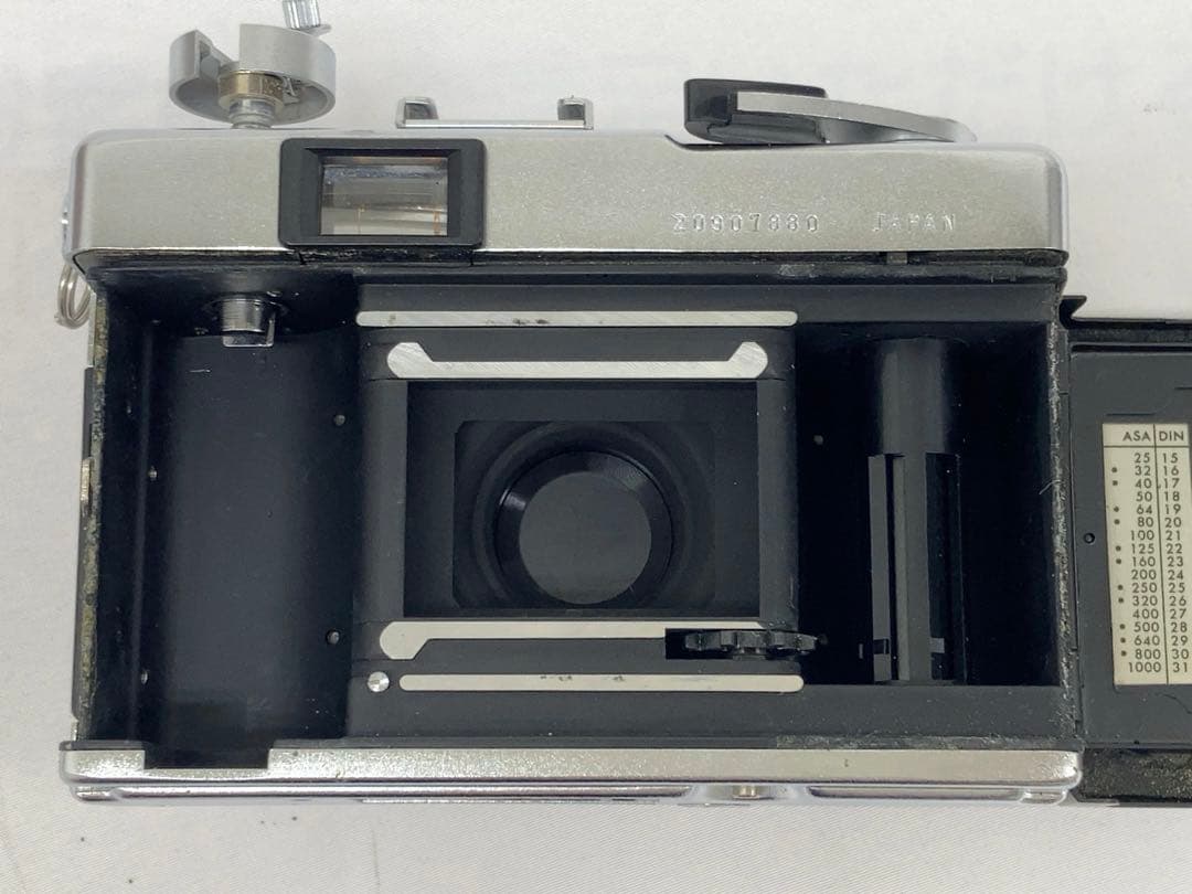 YASHICA Electro 35 MCフィルムカメラ