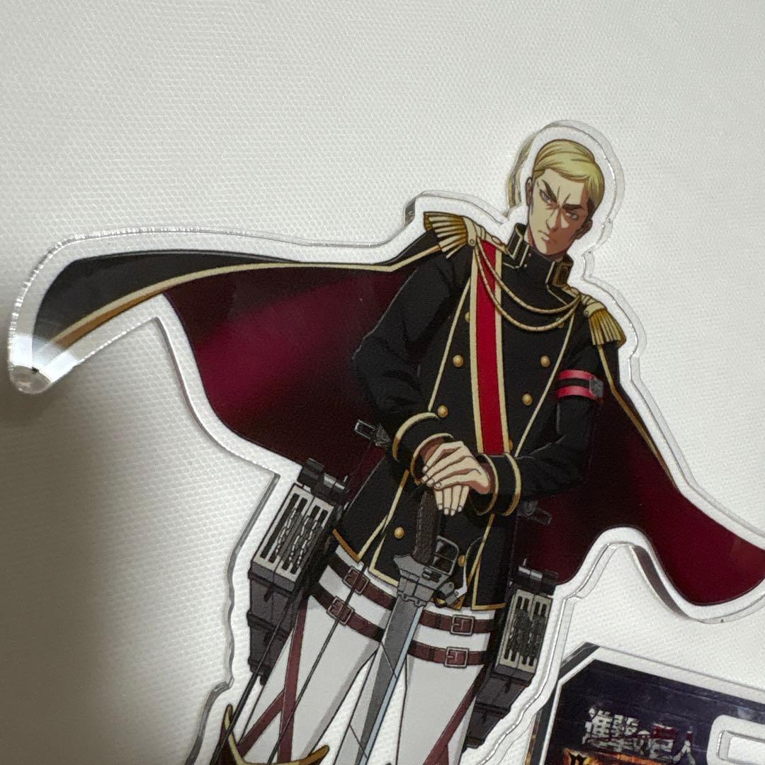 エルヴィン　アクスタ