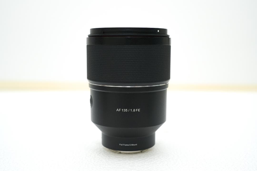【フィルター付】SAMYANG AF 135mm F1.8 FE