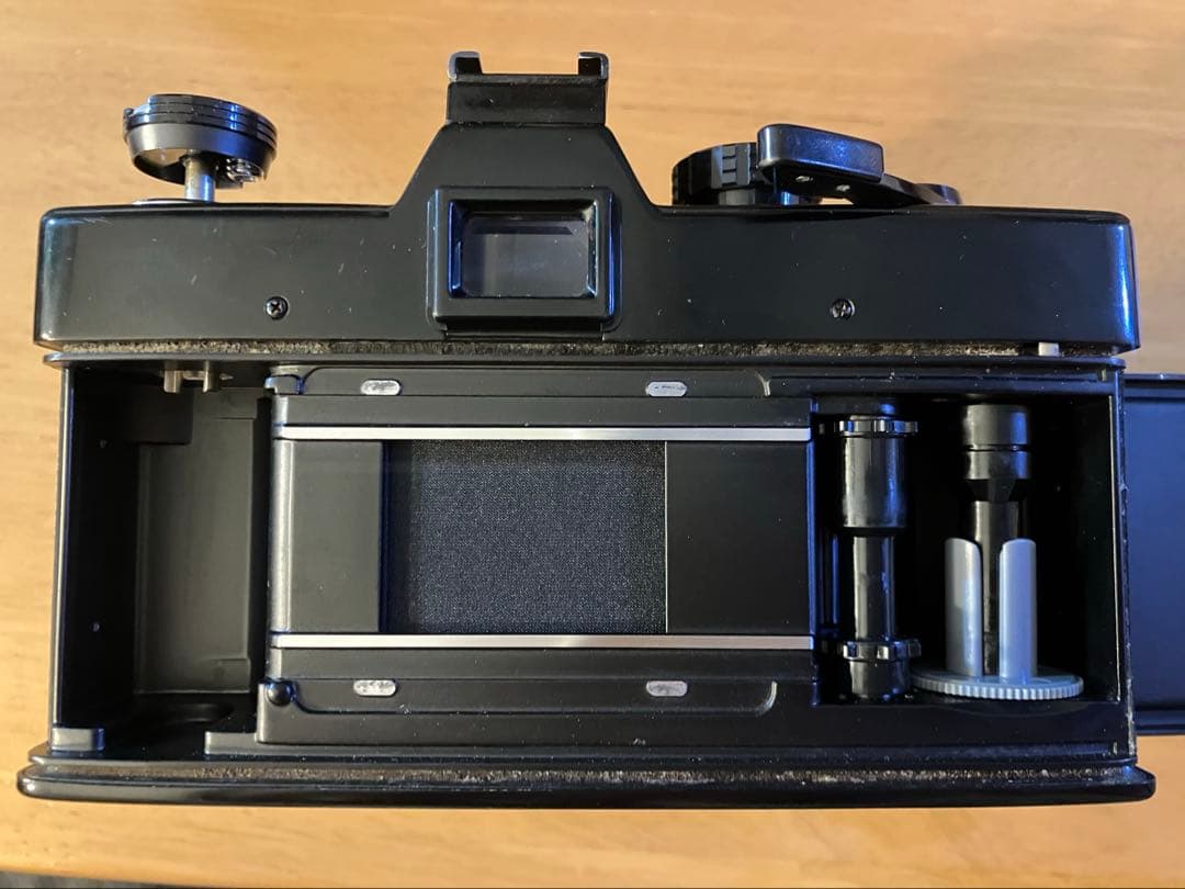 Minolta SR-T 101 一眼レフカメラ 28mmレンズ付き