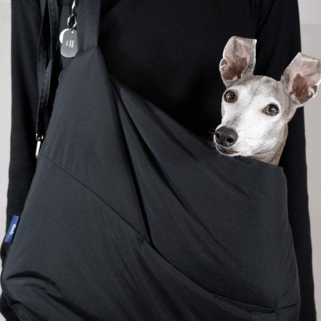 Howly Puff Sling Bag 黒　ハウリー　スリング