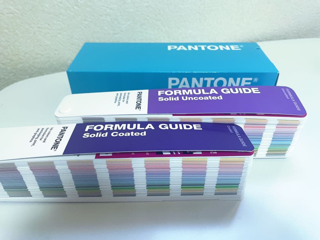 PANTONE フォーミュラガイド 2冊組(コート紙、上質紙) GP1601A