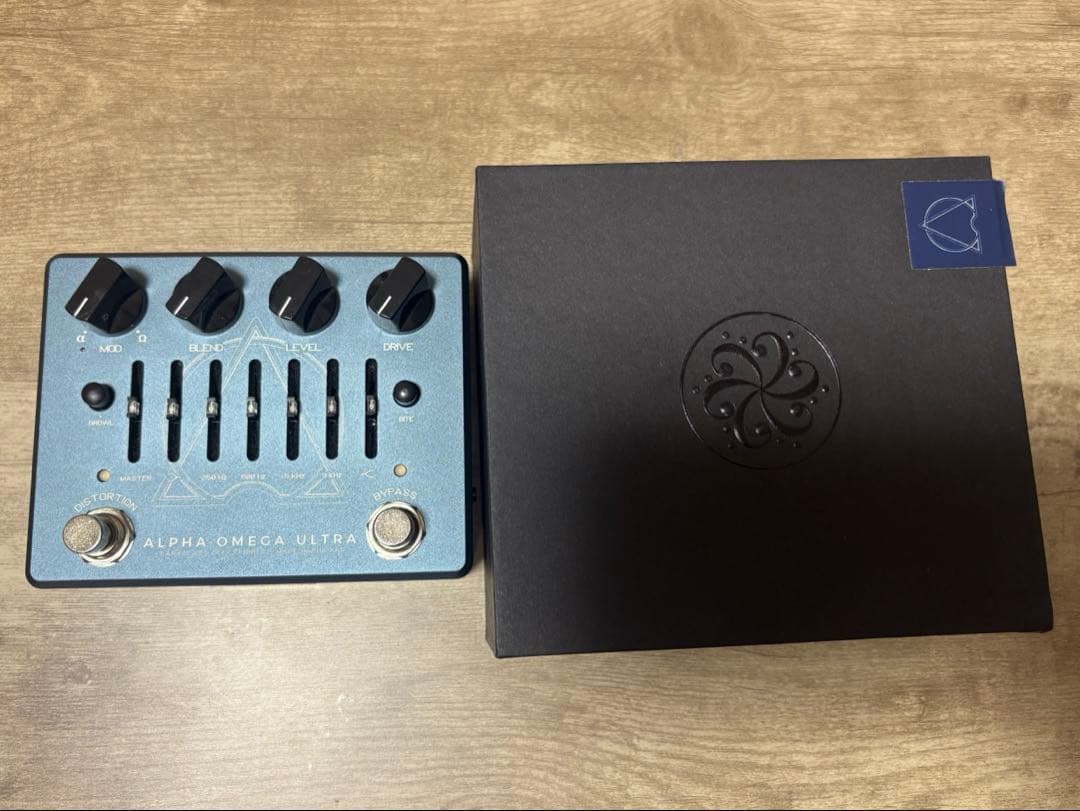 ベース Darkglass ALPHA OMEGA ULTRA V2