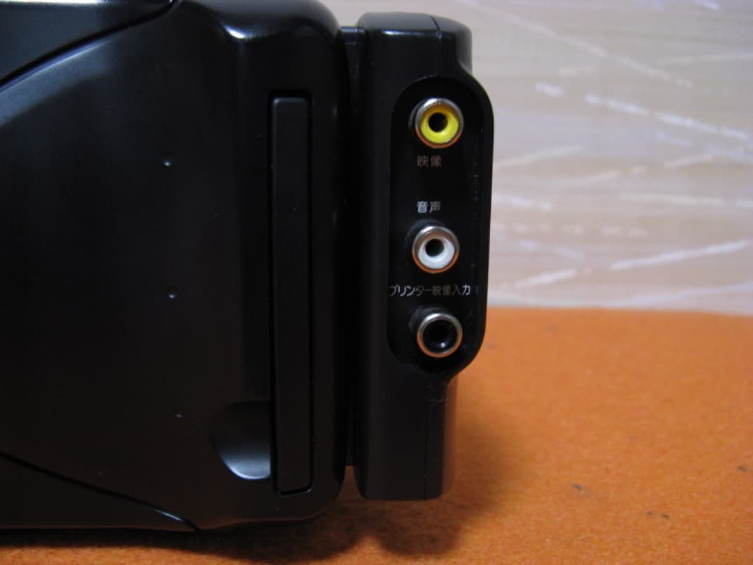 動作OK❗️☆シャープの液晶8ミリビデオカメラ・VL-EL310