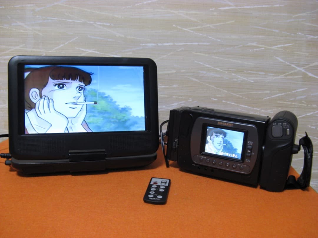 動作OK❗️☆シャープの液晶8ミリビデオカメラ・VL-EL310