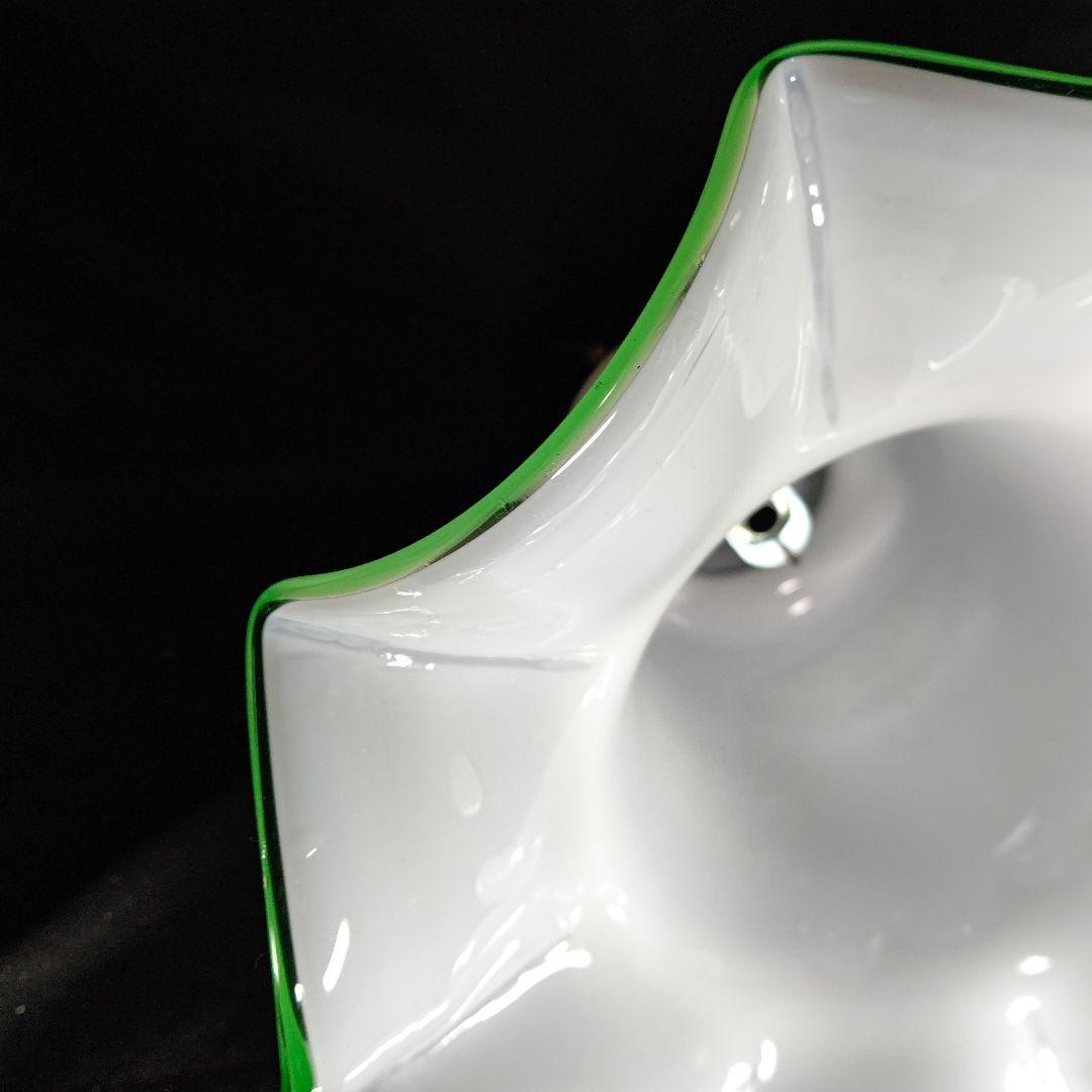 昭和レトロ 乳白と緑のガラスランプシェード 約33cm