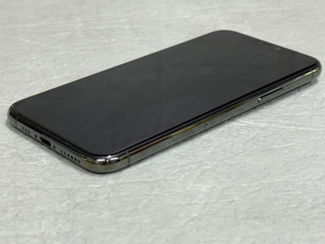 iPhone11Pro 256GB SIMフリー ミッドナイトグリーン 美中古