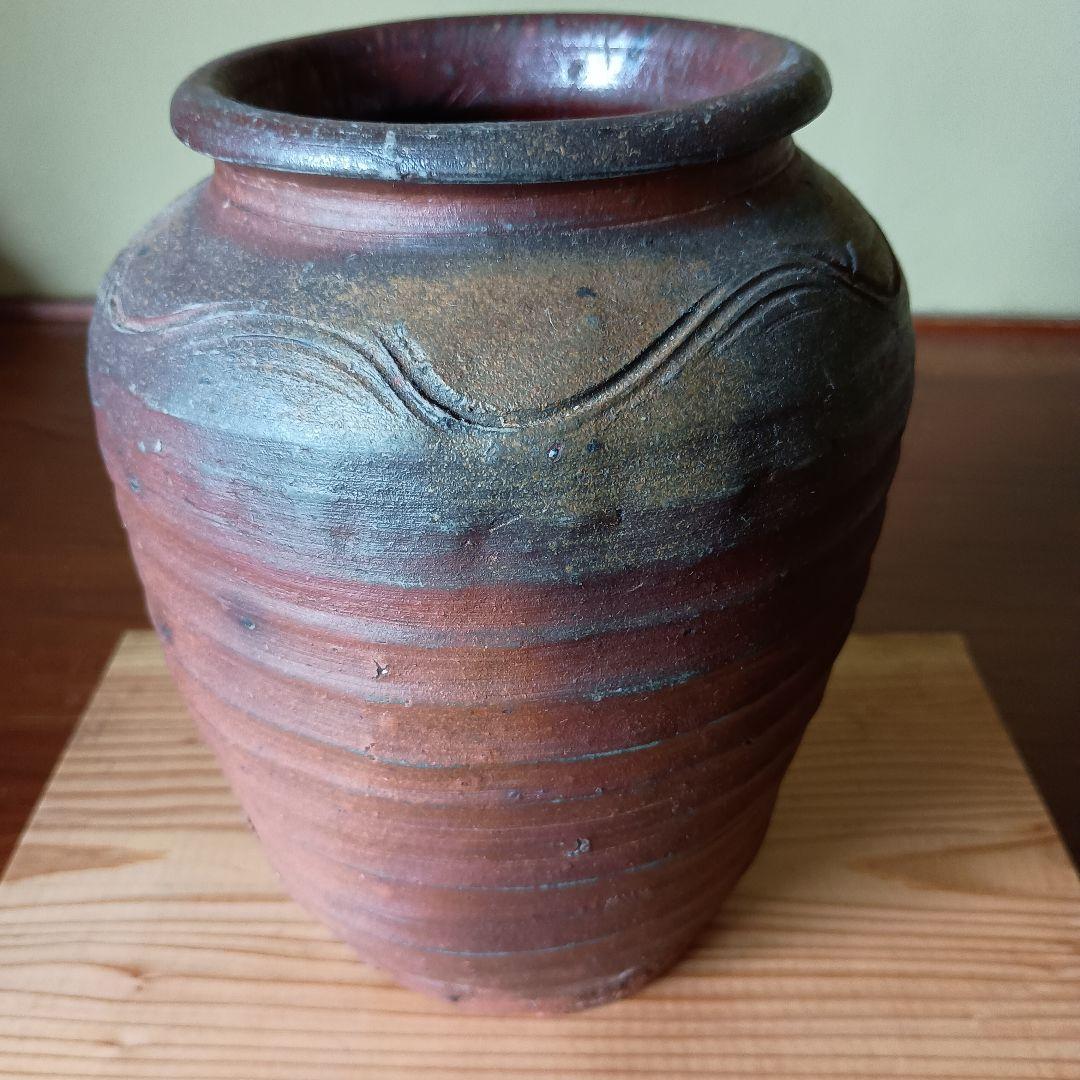古備前 青胡麻窯変波状文壷　 窯印／　室町