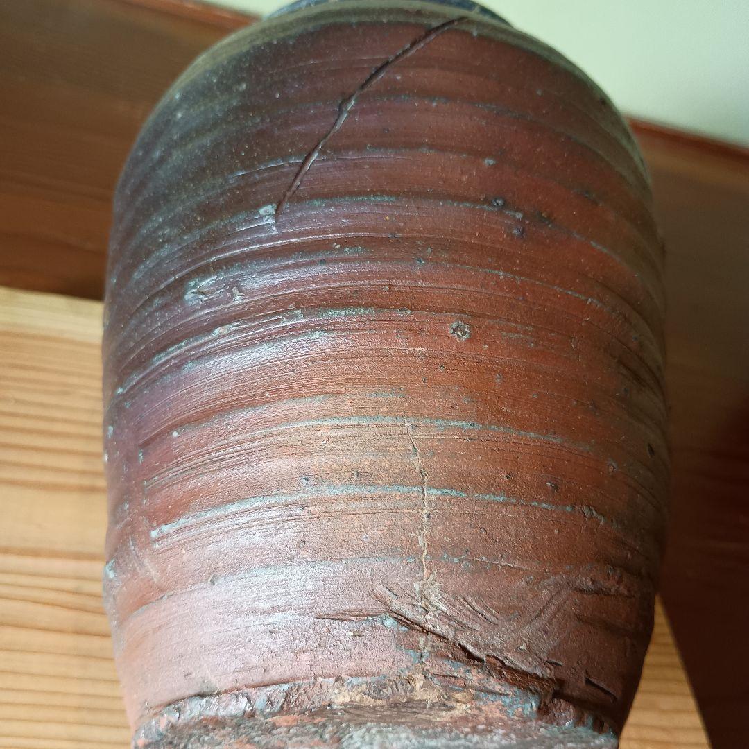 古備前 青胡麻窯変波状文壷　 窯印／　室町