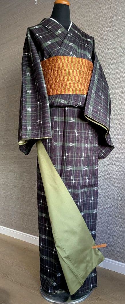 正絹紬　袷小紋　琉球絣模様