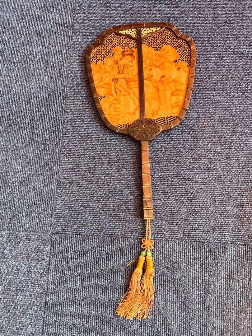 1046  中国美術 唐木造 白檀透彫刻 翡翠 軍配型硯屏 団扇　唐物　時代物