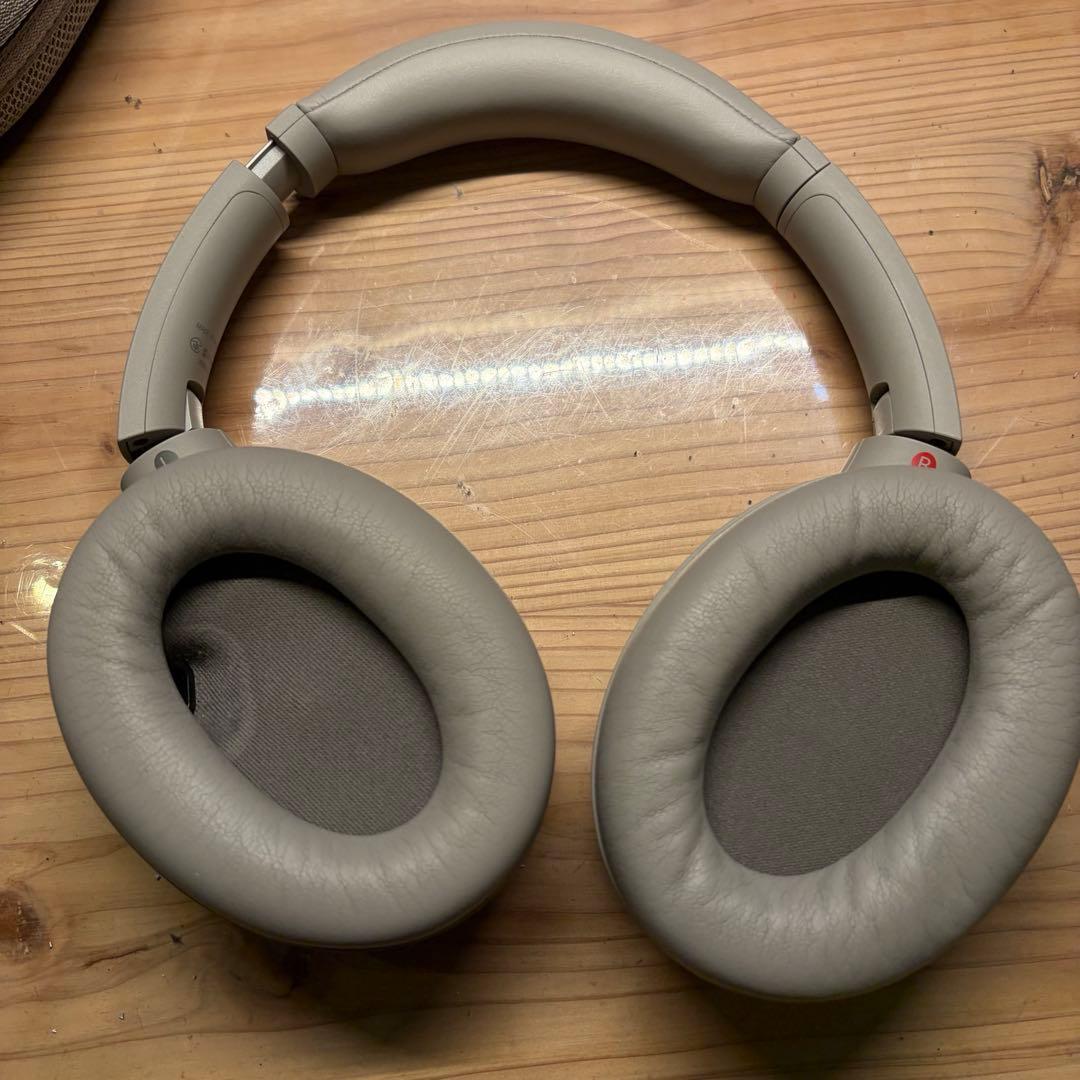 SONY WH-1000XM4ワイヤレスノイズキャンセリングヘッドホン シルバー