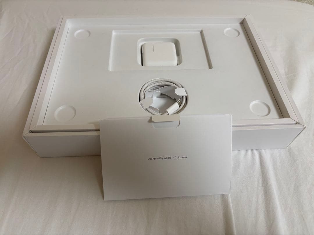 たろん⭐︎MacBook Air 13インチ M2チップ搭載 ⭐︎保証期間あり