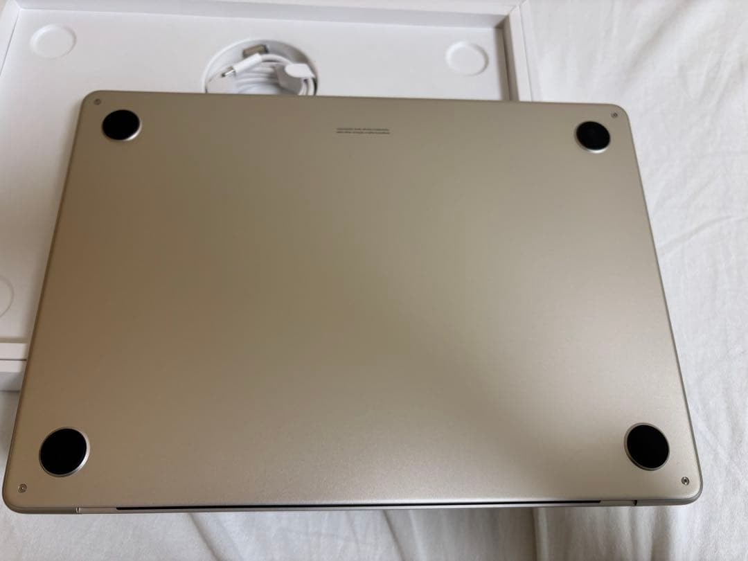 たろん⭐︎MacBook Air 13インチ M2チップ搭載 ⭐︎保証期間あり