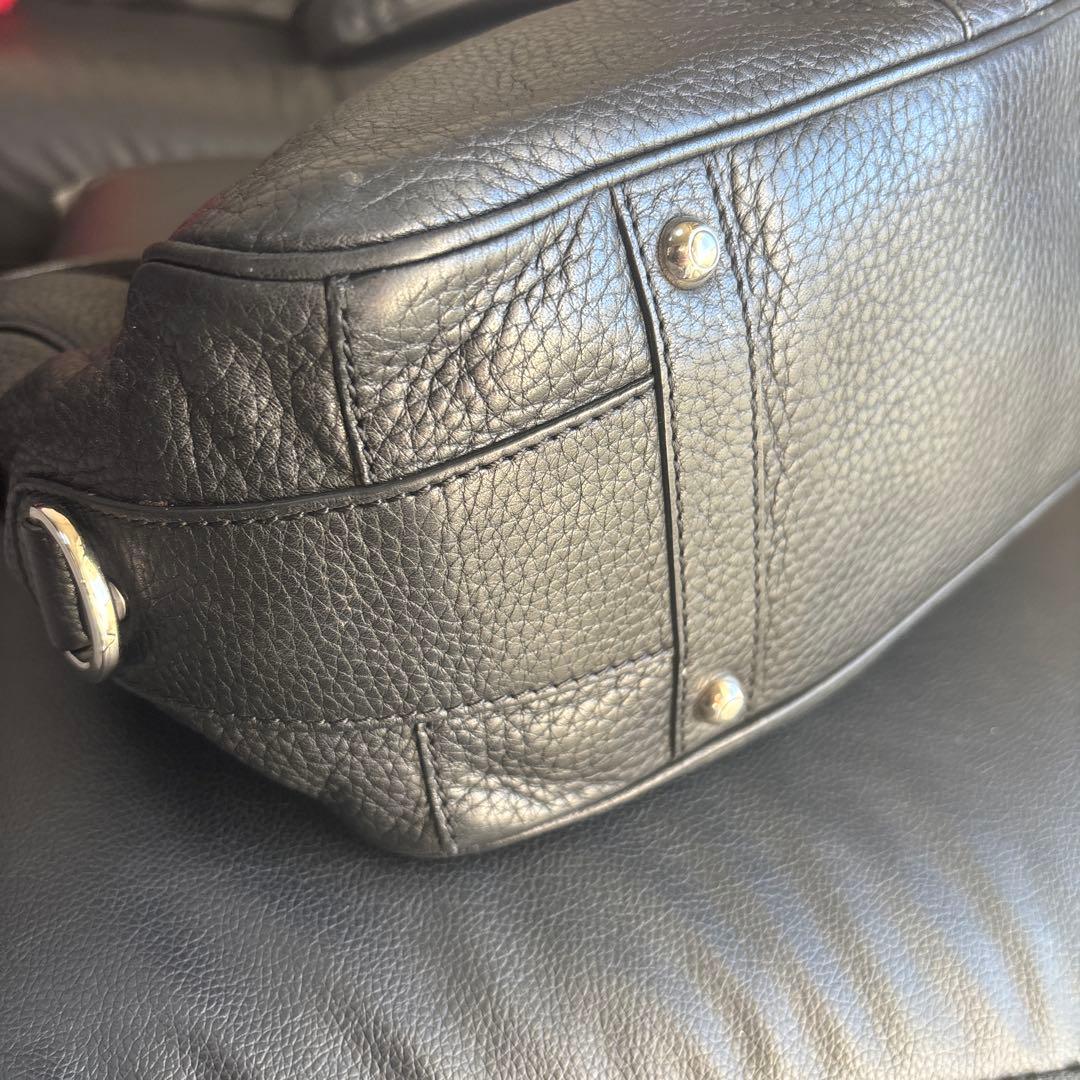 美品TOD'S レディースショルダーバッグ　ワンショルダーバッグ