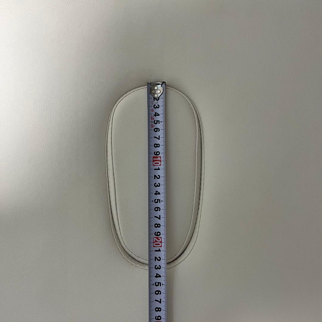 エステベッド　マッサージベッド　有孔　ホワイト