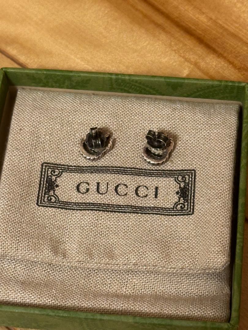 ダブルG スタッズ ピアス