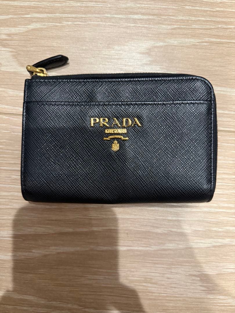 PRADA マルチケース