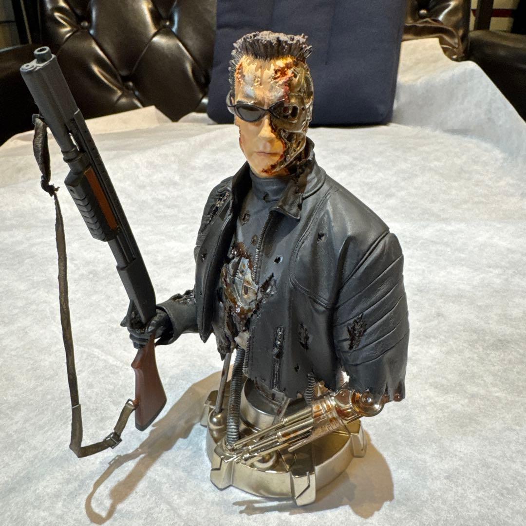 ジェントルジャイアント　ターミネーター3 T-850バトルダメージ フィギュア